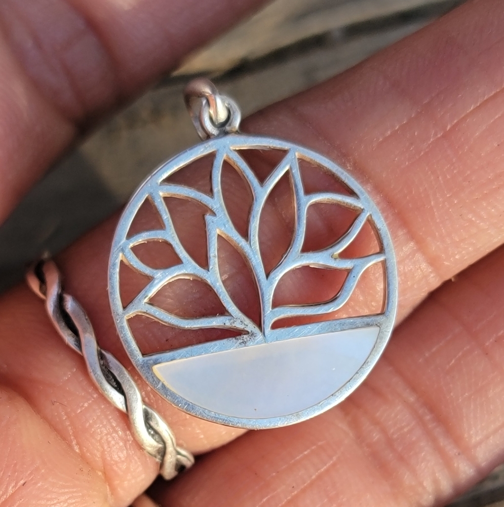 Sterling silver 925 mother of pearl tree of life necklace pendant